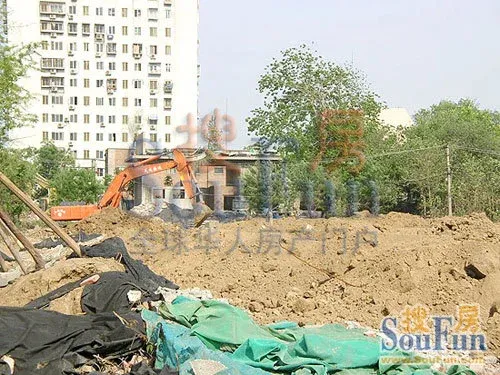爱这城2室1厅2卫西南朝向9000.00元/月出租