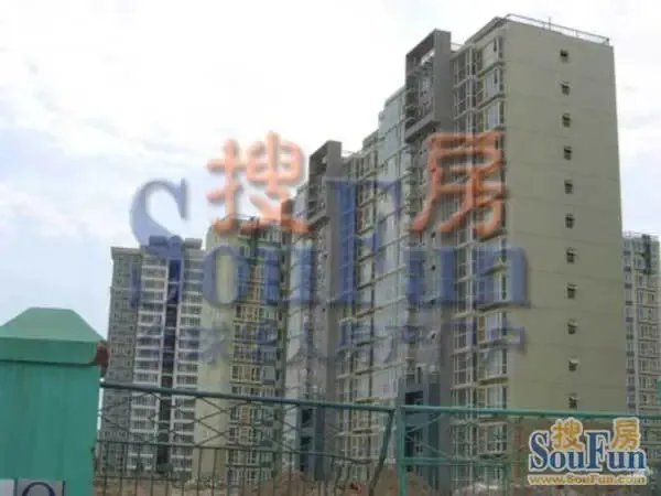 莱镇香格里3室1厅2卫南北朝向9900.00元/月出租