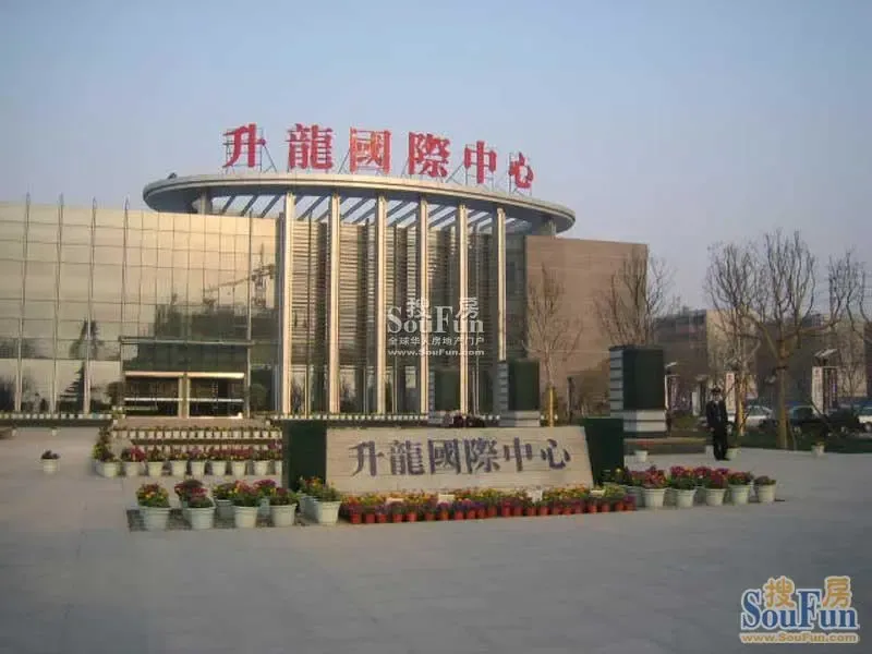 郑州楼盘pk台 中原新城vs升龙国际中心