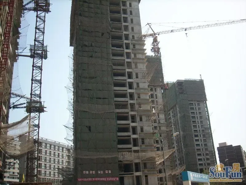 金地名京2室1厅2卫南北朝向8800.00元/月出租