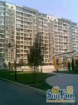 ���м�԰�⾰ͼ