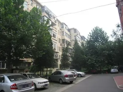 ʯ��ɽ��ׯС���⾰ͼ