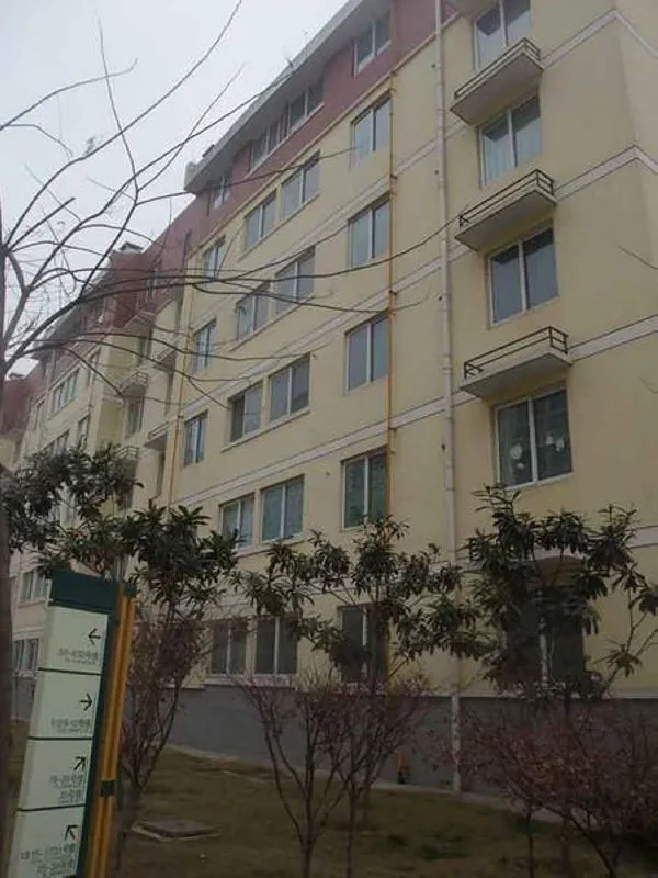 山水富地1室1厅1卫西朝向900.00元/月出租