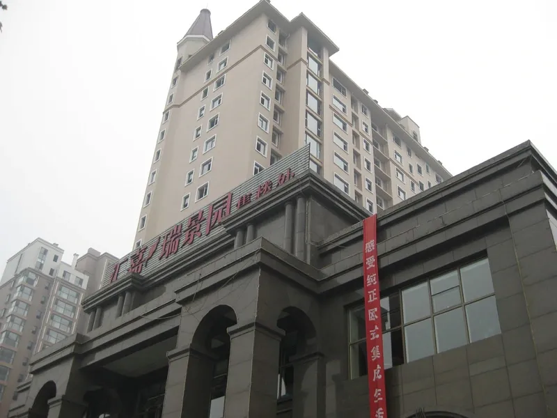 麒麟公馆4室2厅2卫南朝向4500.00元/月出租