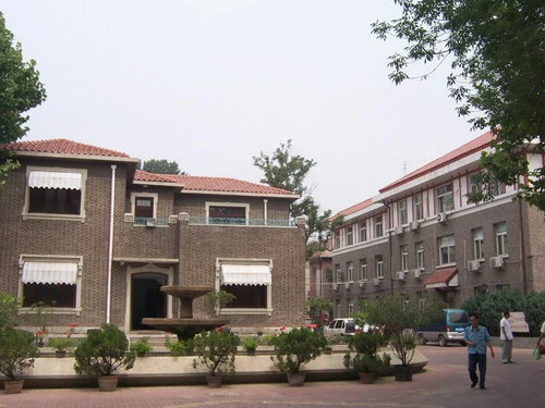 兴建里外景图