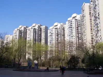 芳城园一区2室1厅1卫东北朝向5000.00元/月出租