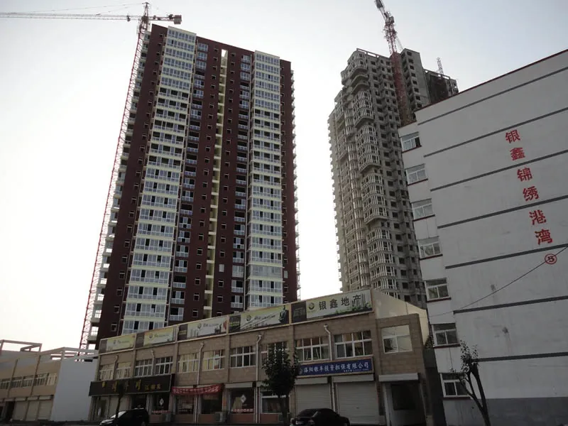 银鑫锦绣港湾4室2厅2卫南朝向2600.00元/月出租