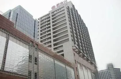 新金山1室1卫东朝向6900.00元/月出租