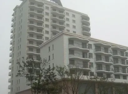 金地公寓4室2厅2卫南北朝向4500.00元/月出租