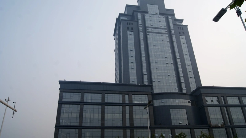 东城国际商务中心工程进度(2011.08)-石家庄搜房网