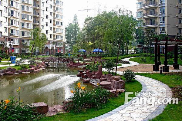 长岛国际3室2厅2卫西朝向2600.00元/月出租