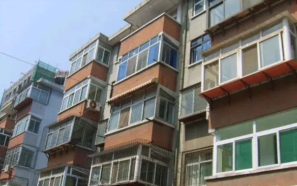 三孔桥街单位宿舍外景图