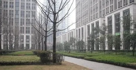 湘腾商业广场1室1厅1卫南朝向1600.00元/月出租