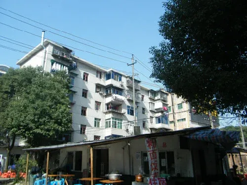 长沙轴承厂宿舍2室1厅1卫南朝向1600.00元/月出租
