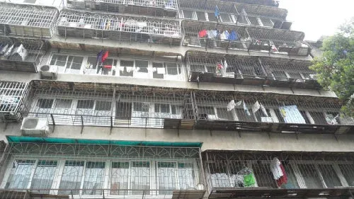 地质中学宿舍2室2厅1卫南北朝向2200.00元/月出租