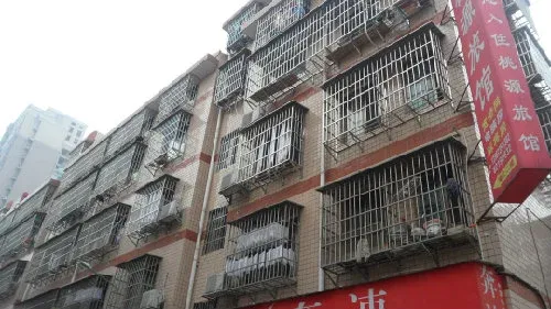 火焰小区2室1厅1卫南北朝向1400.00元/月出租