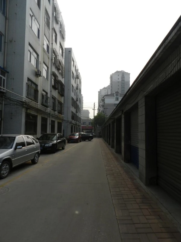 三产办宿舍二手房实景图