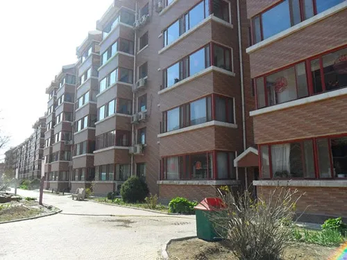 讨号板新村住宅小区3室2厅1卫南北朝向2450.00元/月出租