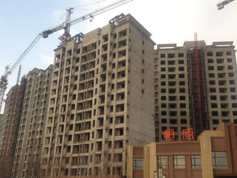 恒盛阳光美麓售楼处后部楼体实景图(2013.1.14)