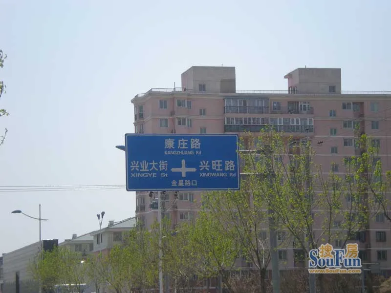 葛洲坝紫郡府3室1厅2卫南北朝向8000.00元/月出租