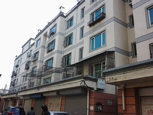 植物油厂家属楼2室1厅1卫南北朝向1000.00元/月出租