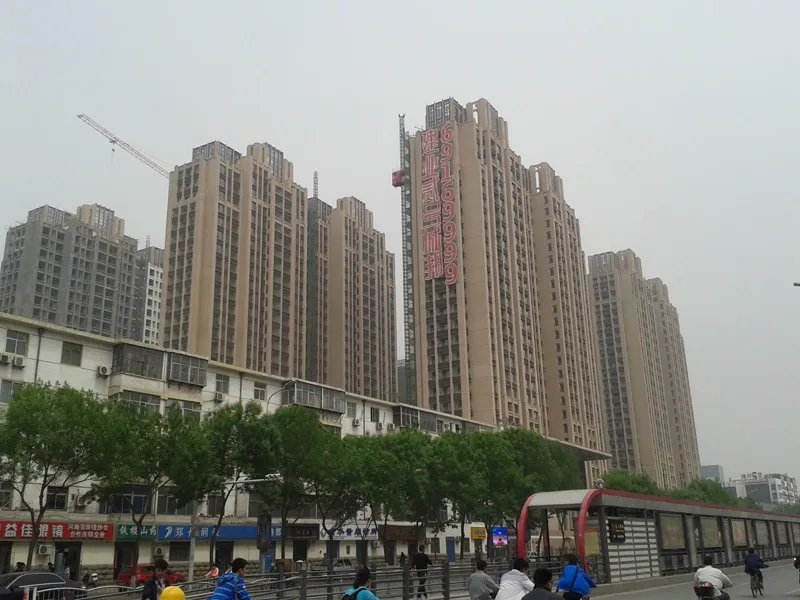 建业贰号城邦3室2厅1卫南朝向3200.00元/月出租