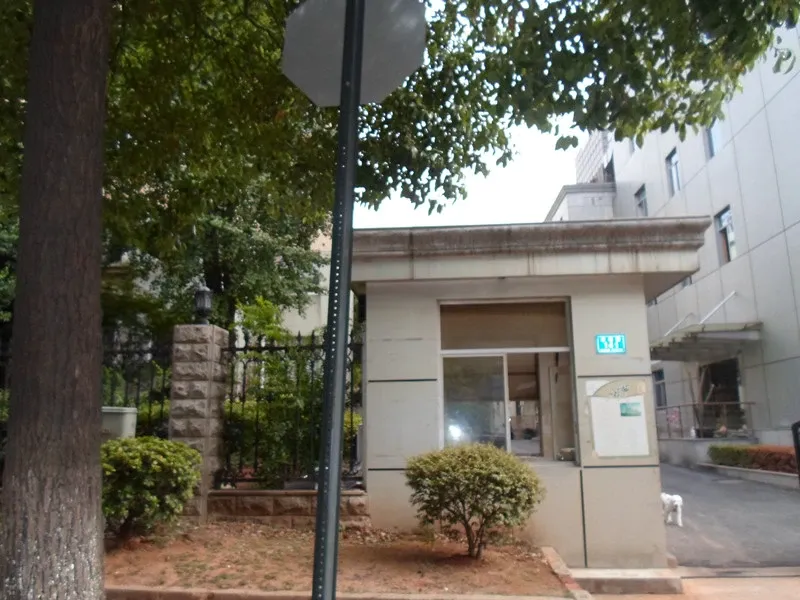 泰格林纸单位房4室2厅2卫南北朝向2400.00元/月出租