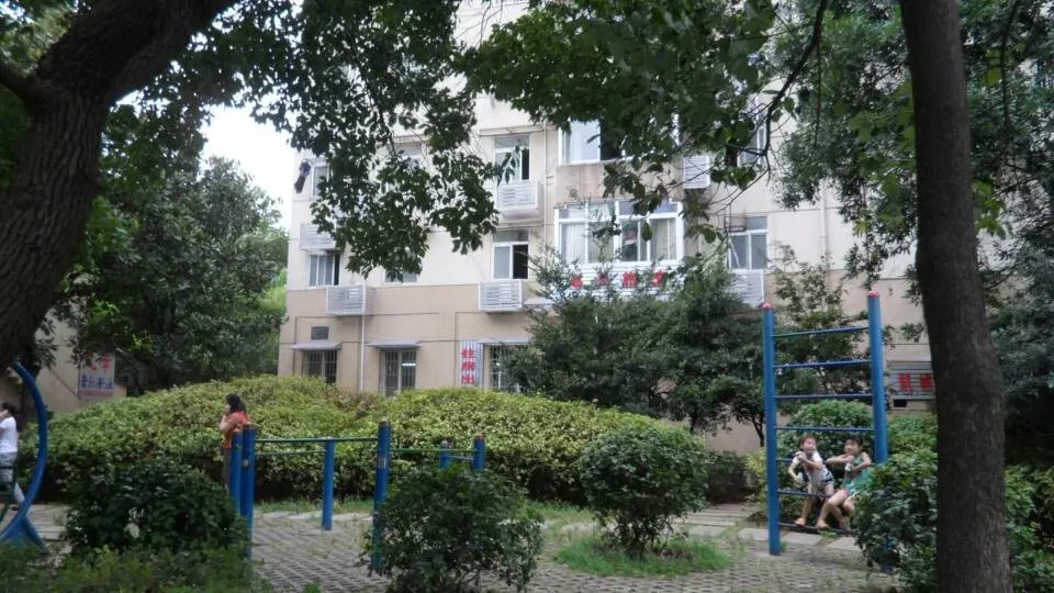 吉景小区2室1厅1卫南北朝向2000.00元/月出租