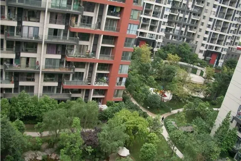 优品尚东2室1厅1卫南朝向2650.00元/月出租