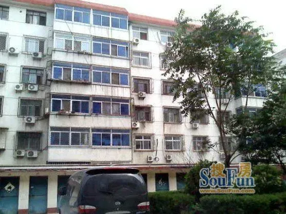 新民里小区3室2厅2卫南北朝向1500.00元/月出租