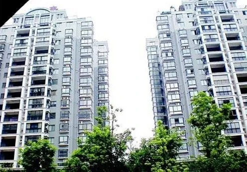 水岸春天2室1厅1卫东朝向2000.00元/月出租