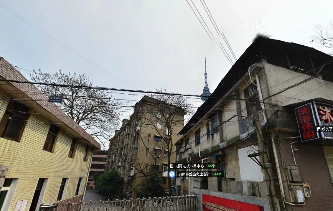 湖南金蜂音像出版社宿舍4室2厅1卫南朝向2600.00元/月出租
