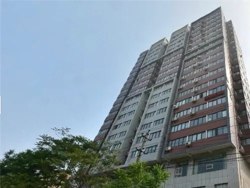 地久城尚城3室2厅2卫南北朝向2600.00元/月出租