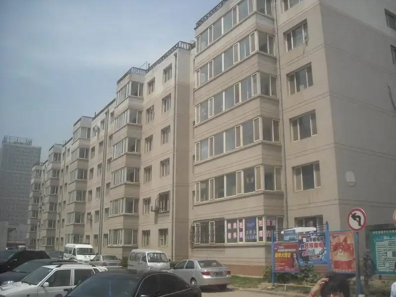 元兴花园3室2厅1卫南北朝向2000.00元/月出租