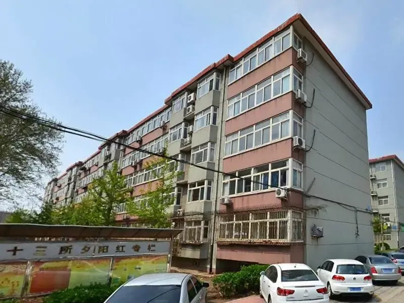 13所生活区北区3室1厅1卫南北朝向2300.00元/月出租