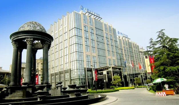 世纪广场小区3室1厅1卫南朝向3200.00元/月出租