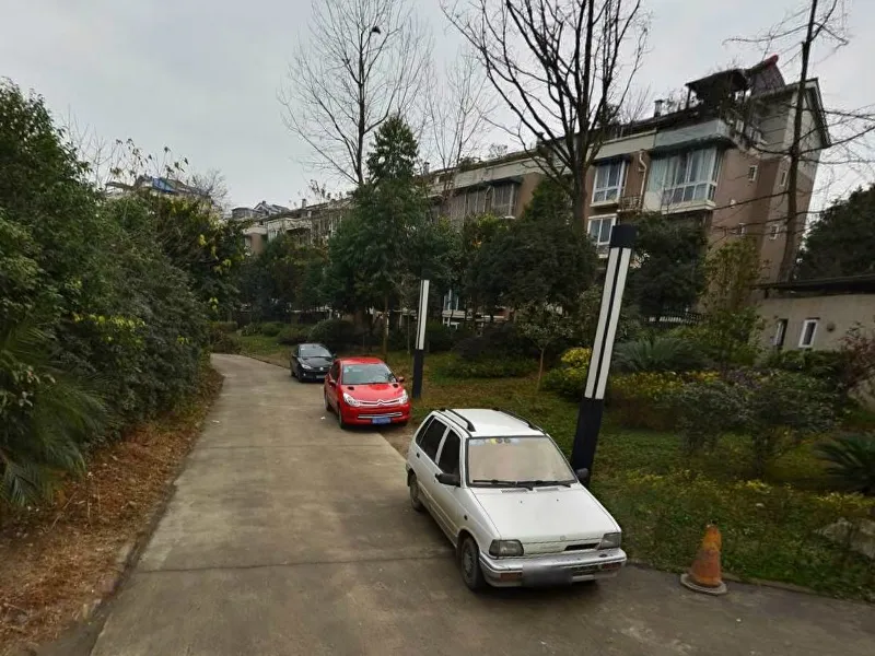 天地晨光丽景4室2厅2卫东南朝向3420.00元/月出租