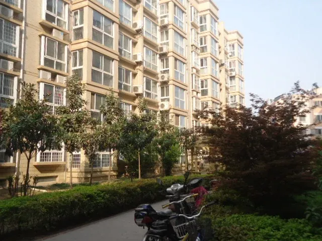 美好新城3室2厅2卫南北朝向1900.00元/月出租