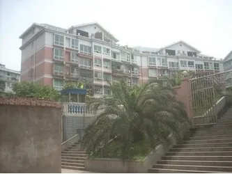 金穗花园4室1厅1卫南朝向2820.00元/月出租