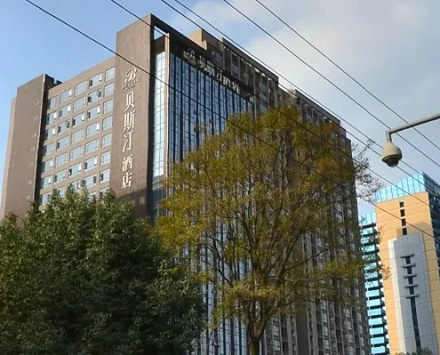 鸿阁新座2室1厅1卫西南朝向2400.00元/月出租