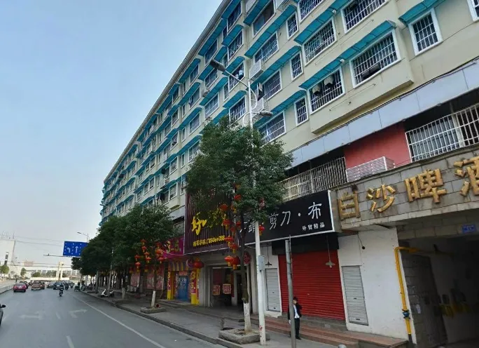 长沙白沙啤酒公寓2室2厅1卫南朝向1300.00元/月出租