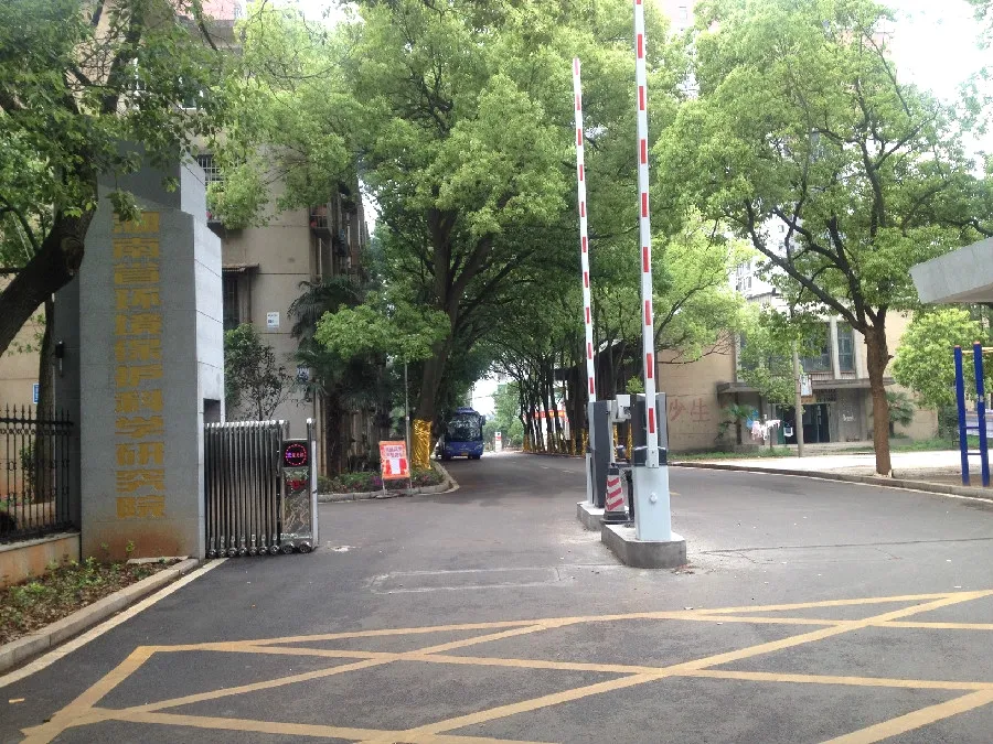 环保科技园3室2厅1卫南北朝向1300.00元/月出租