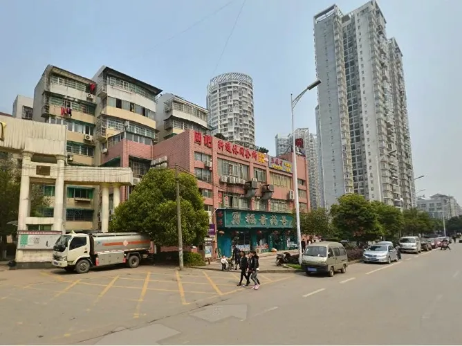 广福园3室2厅2卫南北朝向2200.00元/月出租