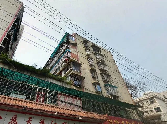 德雅公寓2室1厅1卫南朝向1500.00元/月出租