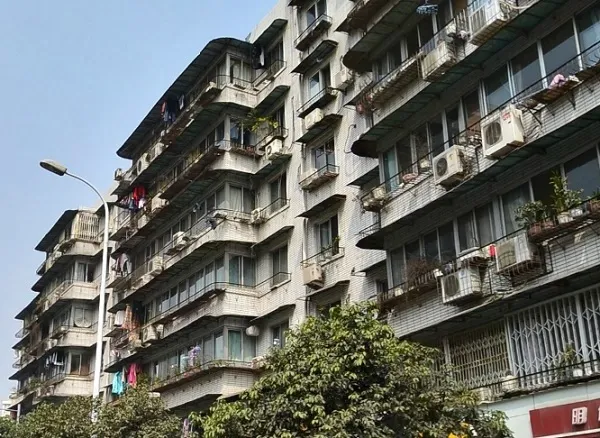 武侯教师公寓3室2厅1卫西朝向2600.00元/月出租