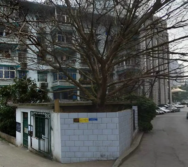 海利集团单位房3室2厅2卫南朝向2800.00元/月出租
