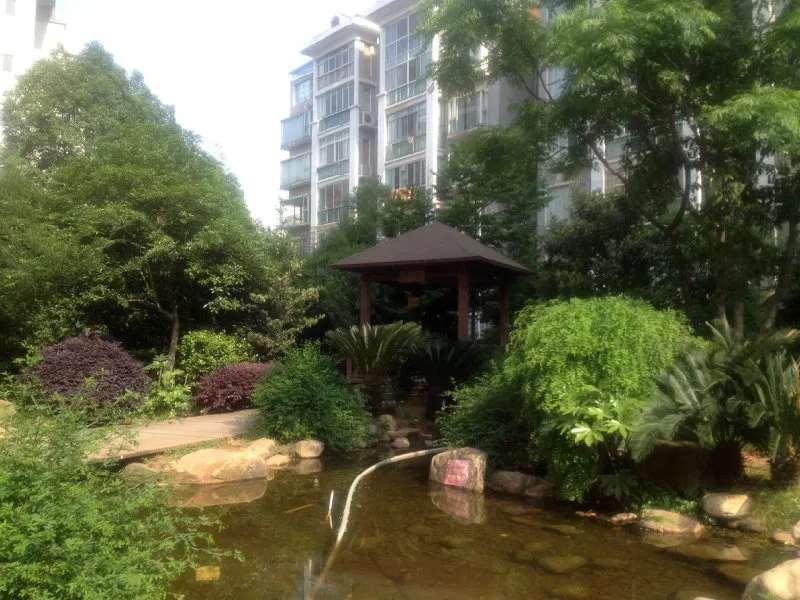 中建桂苑3室2厅2卫南朝向2400.00元/月出租