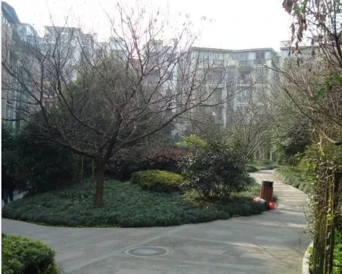 边城水恋3室2厅2卫东南朝向1600.00元/月出租