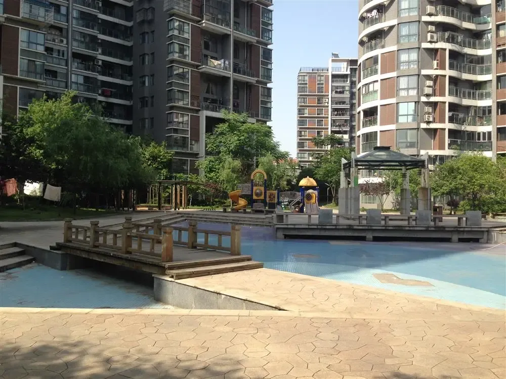 金色雅园金涛苑2室2厅1卫南朝向2700.00元/月出租