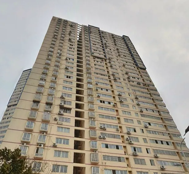 开源鑫阁4室2厅2卫南朝向1800.00元/月出租